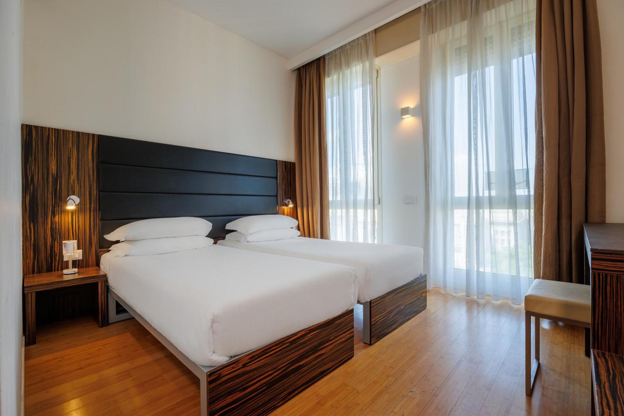 Ih Hotels Milano Centrale Extérieur photo